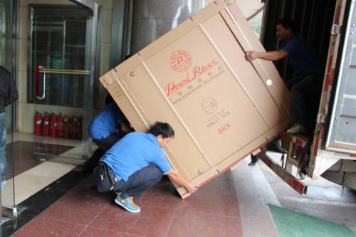 东河镇钢琴贵重工艺品无忧运